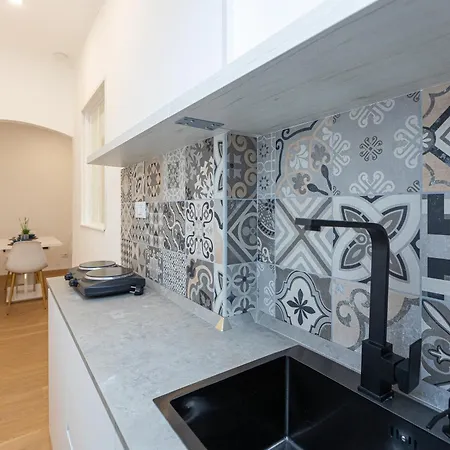 Elegant House - 5 Minuti Da Ponte Milvio Apartment