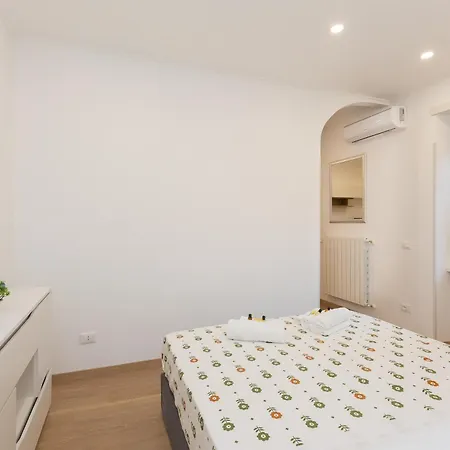Elegant House - 5 Minuti Da Ponte Milvio Roma