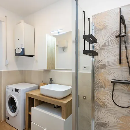 Elegant House - 5 Minuti Da Ponte Milvio Apartman